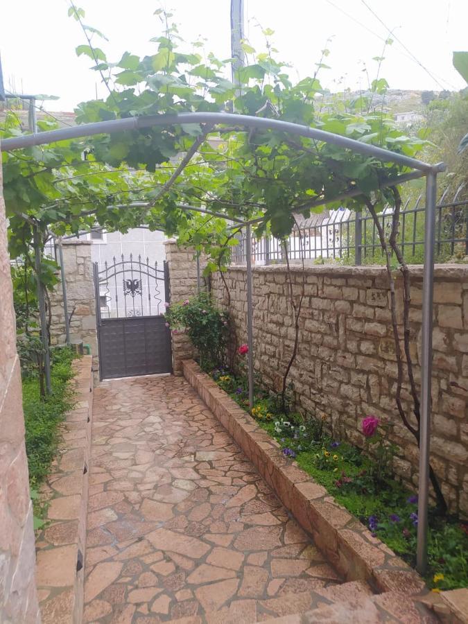 Sunmoon Apartments Sarande Exterior photo